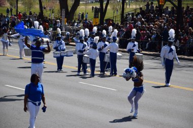 2016 Ulusal Cherry Blossom geçit töreninde Washington Dc