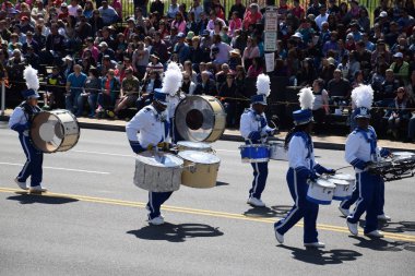 2016 Ulusal Cherry Blossom geçit töreninde Washington Dc