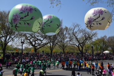 2016 Ulusal Cherry Blossom geçit töreninde Washington Dc