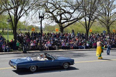 2016 Ulusal Cherry Blossom geçit töreninde Washington Dc