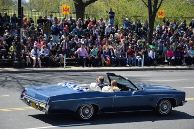 2016 Ulusal Cherry Blossom geçit töreninde Washington Dc