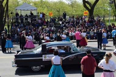2016 Ulusal Cherry Blossom geçit töreninde Washington Dc