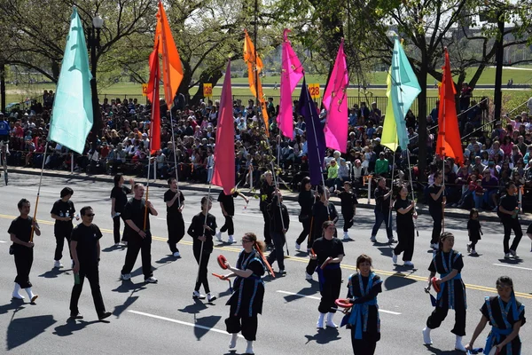 2016 Ulusal Cherry Blossom geçit töreninde Washington Dc