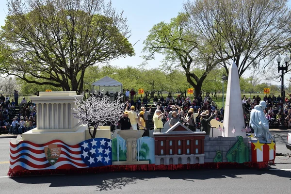 Défilé national des cerisiers 2016 à Washington DC — Photo