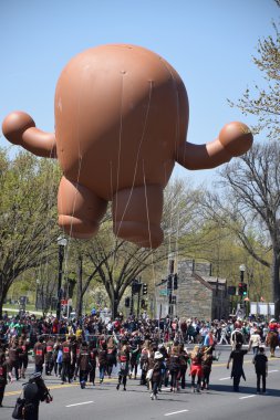 2016 Ulusal Cherry Blossom geçit töreninde Washington Dc