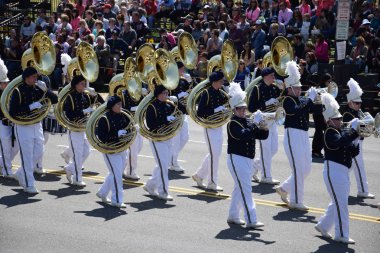 2016 Ulusal Cherry Blossom geçit töreninde Washington Dc
