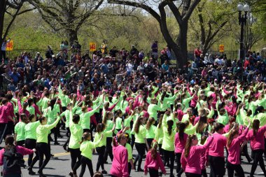 2016 Ulusal Cherry Blossom geçit töreninde Washington Dc