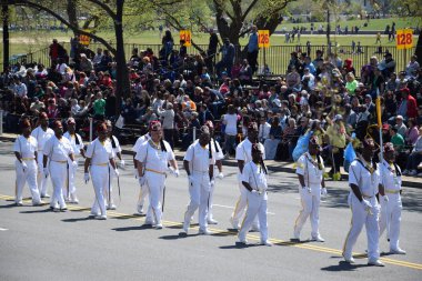 2016 Ulusal Cherry Blossom geçit töreninde Washington Dc