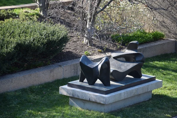 Escultura en el jardín de esculturas Hirshhorn en Washington, DC — Foto de Stock