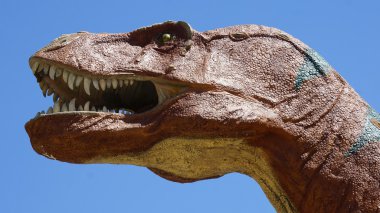 Montville, Connecticut doğanın sanat Köyü'nde dinozor yer