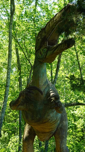 The Dinosaur Place en Nature 's Art Village en Montville, Connecticut — Foto de Stock