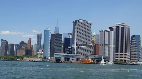 Skyline del Bajo Manhattan en la ciudad de Nueva York — Foto de Stock