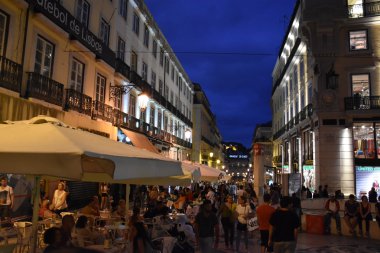 LISBON, PORTUGAL - 19 AUG: Portekiz 'de Lizbon Sokakları, 19 Ağustos 2016.