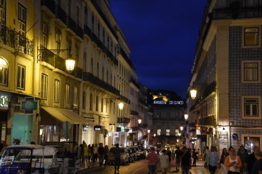 LISBON, PORTUGAL - 19 AUG: Portekiz 'de Lizbon Sokakları, 19 Ağustos 2016.