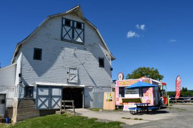 KERHONKSON NY - 5 Eylül 2020 'de görüldüğü gibi Kerhonkson, New York eyaletindeki Kelders Çiftliği' nde çiftlik mağazası.