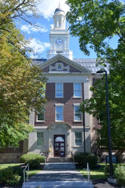 NEW PALTZ, NY - 5. SEP: van den Berg Öğrenme Merkezi New Paltz, New York Eyalet Üniversitesi Sep 5, 2021 'de görüldüğü üzere.