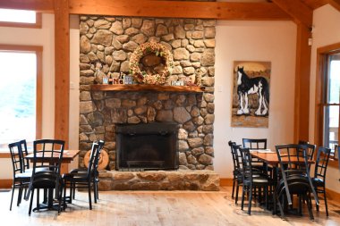 WATERTOWN, CT - 6 SEP Watertown, Connecticut 'taki Hawk Ridge Şaraphanesi, 6 Eylül 2020' de görüldüğü gibi.