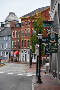PORTLAND, ME - 26 SEP Portland şehir merkezindeki Fore Caddesi, 26 Eylül 2020 'de görüldüğü gibi. 