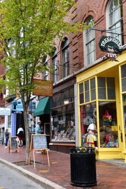 PORTLAND, ME - 26 SEP Portland şehir merkezindeki Exchange Street, 26 Eylül 2020 'de görüldüğü gibi. 