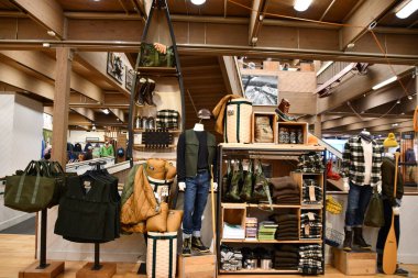 FREEPORT, ME - 27. SEP: LL Bean Flagship Store, Freeport, Maine, 27. Mağaza 24 saat açık, yılın 365 günü..