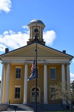 CANDAIGUA, NY - 18 SEP: Canandaigua Belediye Binası, New York, Canandaigua, 18 Eylül 2020. 
