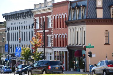 CANDAIGUA, NY - 18 Sep 2020 'de görüldüğü gibi Canandaigua, New York şehir merkezindeki ana cadde.