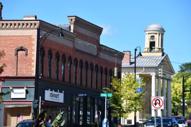 CANDAIGUA, NY - 18 Sep 2020 'de görüldüğü gibi Canandaigua, New York şehir merkezindeki ana cadde.