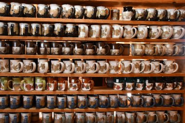 BLOOMFIELD, New York - 19 Eylül 2020 'de Bloomfield, New York' ta görülen Clay Pottery Büyücüsü.