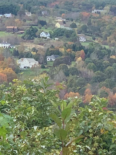コネチカット州ワシントンのマウントトム州立公園の塔の上からの眺め — ストック写真
