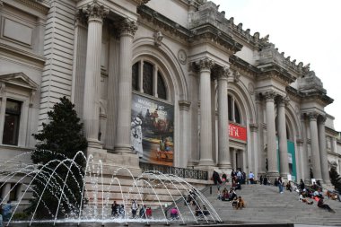 NEW YORK, NY - 18 Ekim 2022 'de New York' ta Metropolitan Sanat Müzesi - The Met 150 Years,.