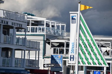 Hampton, New Hampshire 'daki Hampton Beach State Park' ta 3 Ekim 2020 'de görüldüğü gibi sokak tabelaları.. 