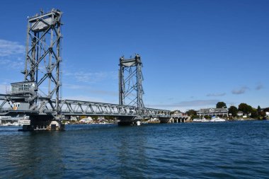 Portsmouth, New Hampshire 'da 3 Ekim 2020' de görülen I. Dünya Savaşı Anma Köprüsü. 