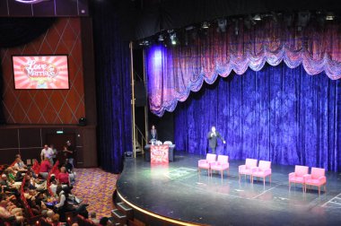 Fort Lauderdale, Florida 'da 18 Kasım 2012' de görüldüğü üzere Royal Karayipler 'deki Allure of the Seas yolcu gemisi.