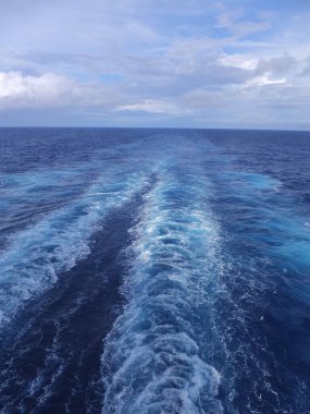 BERMUDA - 8 Eylül 2013 'te New York' ta görüldüğü gibi Norveç 'ten ayrılışı. Yıl boyunca New York 'tan eve getirilen en büyük yolcu gemisiydi..