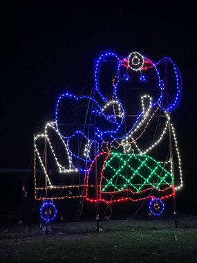 NEW HAVEN, CT NOV 29: 2020 Lighthouse Point Park, Connecticut 'ta Lighthouse Fantasy of Lights Show, 29 Kasım 2020' de görüldüğü gibi. 