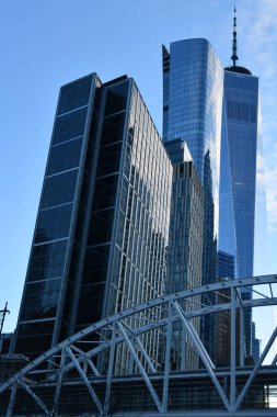 NEW YORK, New York - 26 Aralık 2020 'de Aşağı Manhattan, New York' taki 1. Dünya Ticaret Merkezi 'nin görüntüsü.