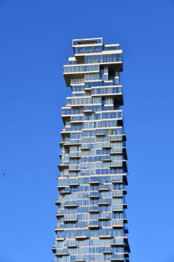 NEW YORK, New York - 5 Haziran 2021 'de Manhattan, New York' ta 5: 56 Leonard Caddesi. Bina İsviçreli mimarlık firması Herzog de Meuron tarafından tasarlandı..