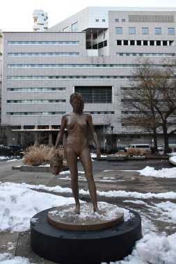 NEW YORK, New York - 20 Haziran 2020 'de New York City' deki Collect Pond Park 'taki Medusa heykeli.