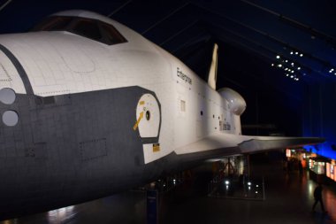 NEW YORK, NY - 24 Nisan 2021 'de New York City' deki Intrepid Denizi, Hava ve Uzay Müzesi 'nde Uzay Mekiği Atılganı.