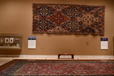 MANHATTAN, NEW YORK - 9 Mayıs: Metropolitan Museum of Art - The Met - Manhattan, New York City, 9 Mayıs 2021 'de görüldüğü gibi. 