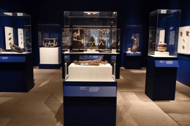 MANHATTAN, NEW YORK - 9 Mayıs: Metropolitan Museum of Art - The Met - Manhattan, New York City, 9 Mayıs 2021 'de görüldüğü gibi. 