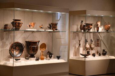 MANHATTAN, NEW YORK - 9 Mayıs: Metropolitan Museum of Art - The Met - Manhattan, New York City, 9 Mayıs 2021 'de görüldüğü gibi. 