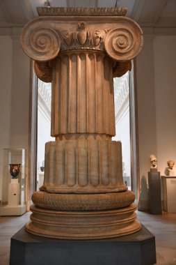 MANHATTAN, NEW YORK - 9 Mayıs: Metropolitan Museum of Art - The Met - Manhattan, New York City, 9 Mayıs 2021 'de görüldüğü gibi. 