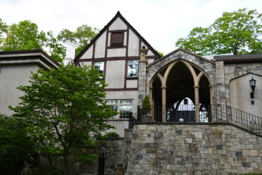 STAMFORD, CT - 15 Mayıs 2018 tarihinde görüldüğü gibi, Connecticut 'taki Stamford Müzesi ve Doğa Merkezi' nde Bendel Malikanesi.