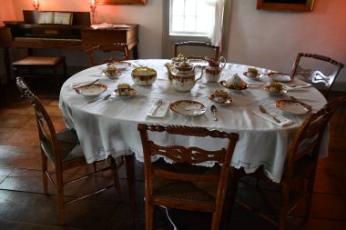 RIDGEFIELD, CT - 10 Temmuz 2021 'de Ridgefield, Connecticut' taki Keeler Taverna Müzesi ve Tarih Merkezi.