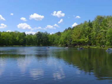 İki Yataklı göl, Bushkill Şelalesi'nde Pennsylvania