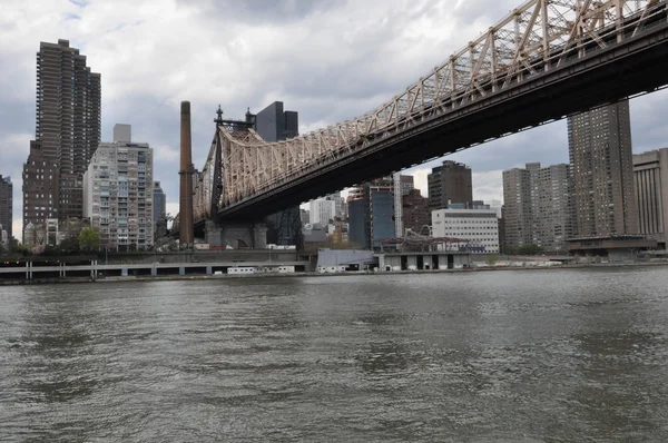 Queensboro bridge i new york city — Stockfoto