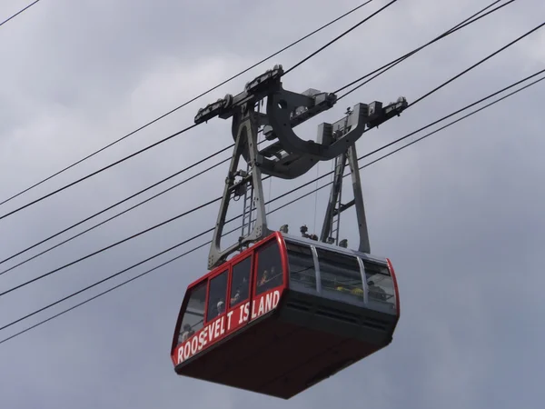 Roosevelt Island cable tram car in New York — Stock Photo, Image