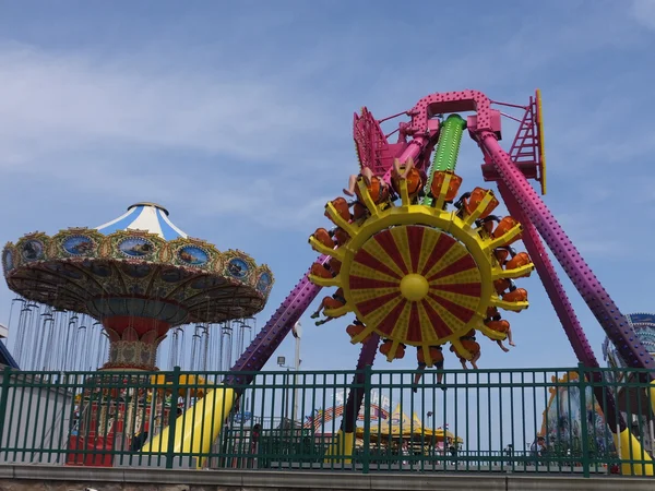 Jenkinsons Boardwalk в точці Плезант Beach на Джерсі Шор в Нью-Джерсі — стокове фото