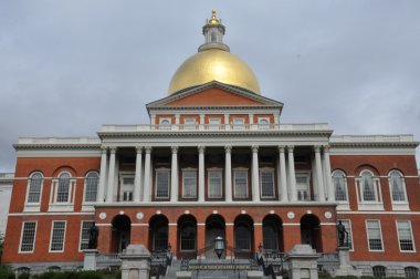 Massachusetts eyalet evi